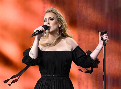  Adele Live In Concert: Tình Yêu, Âm Nhạc Và Một Chút Khóc Lóc